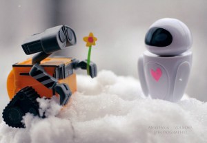 walle-and-eve-walle_top-10-most-adorable-movie-couples