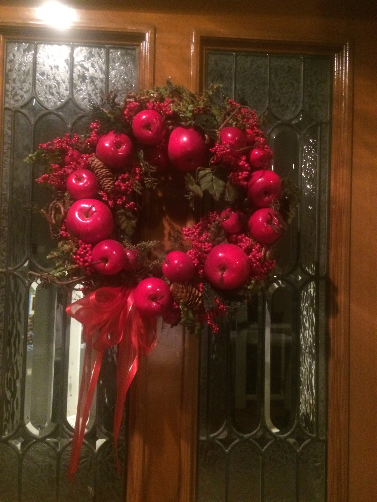 Knock knock knocking upon my&nbsp;door.